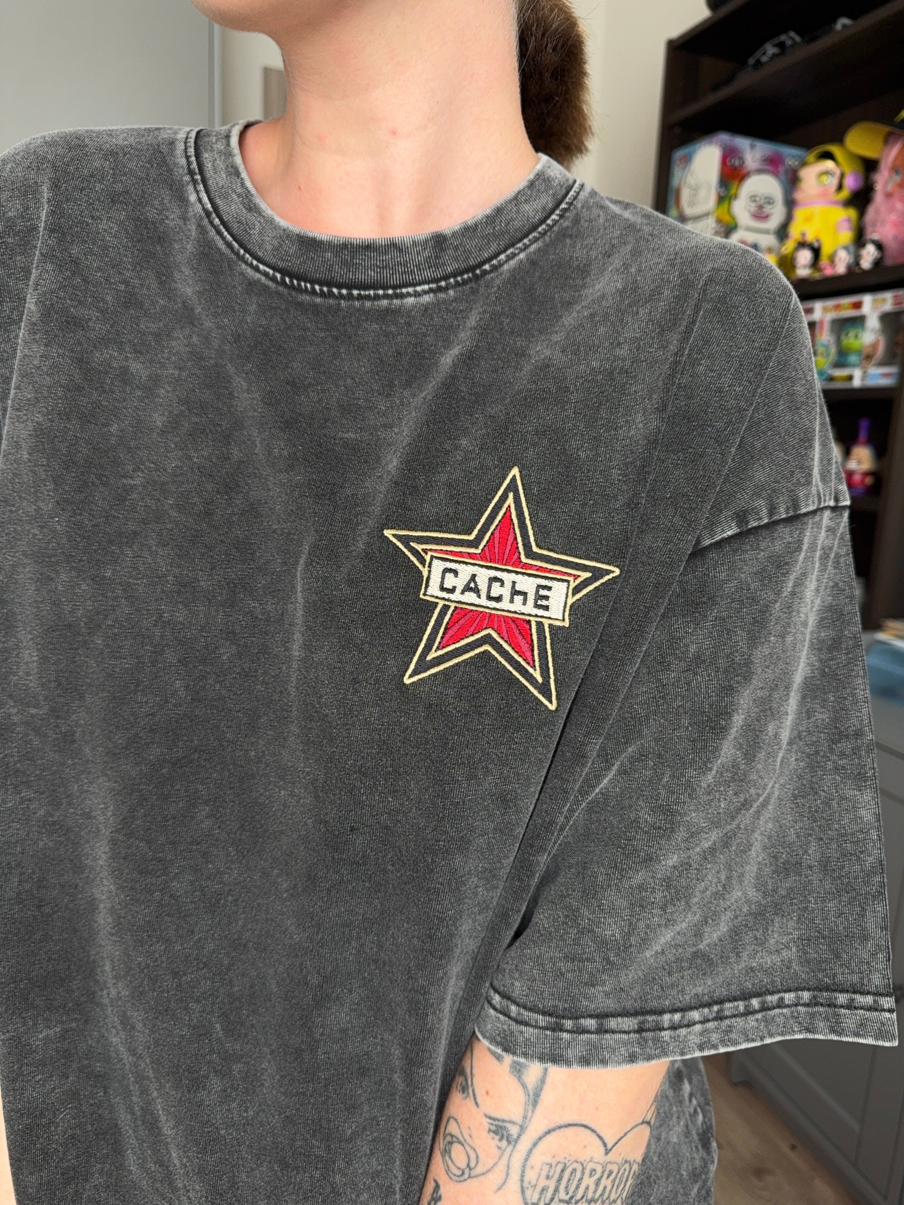 T-Shirt Cache CS2