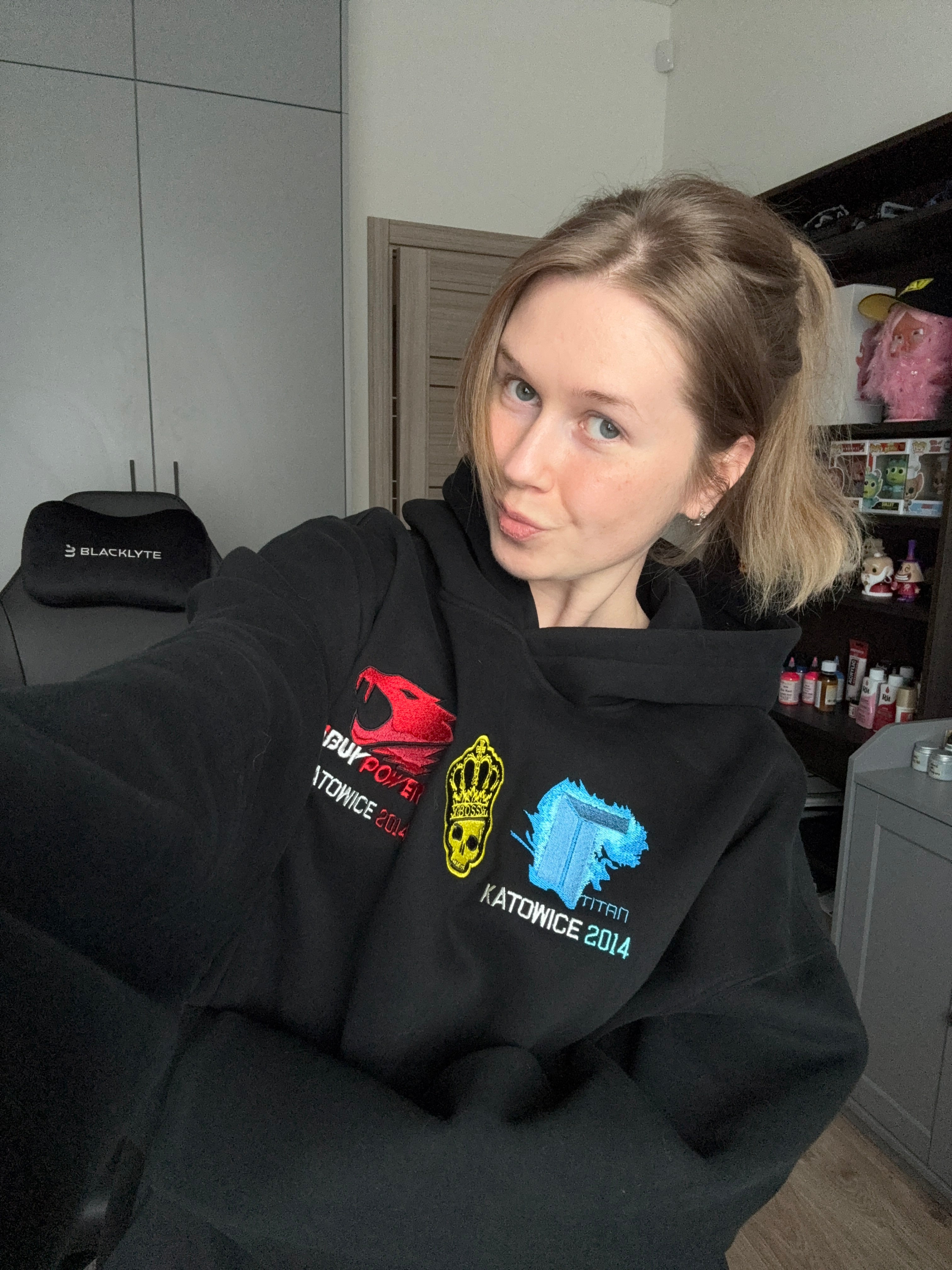 Hoodie iBUYPOWER Holo   Crown   Titan Holo